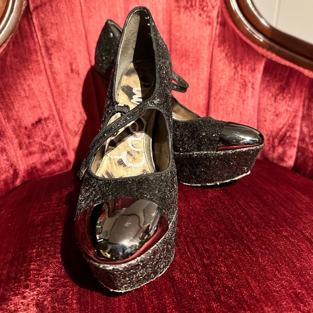 Black & silver size 8 Sam Edelman high heels.